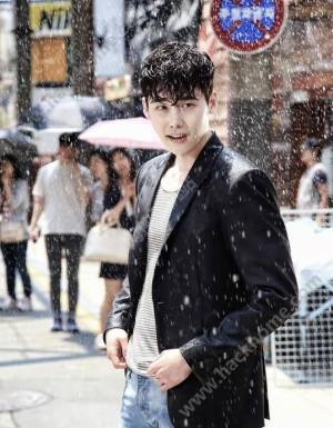 W两个世界韩剧网下载 W两个世界韩剧网下载v1 0 嗨客手机站